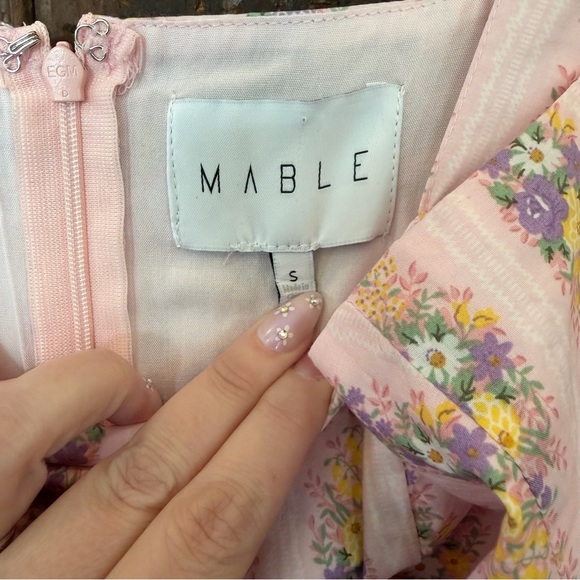 MABLE Pastel Floral Maxi Dress - Picture 7 of 10